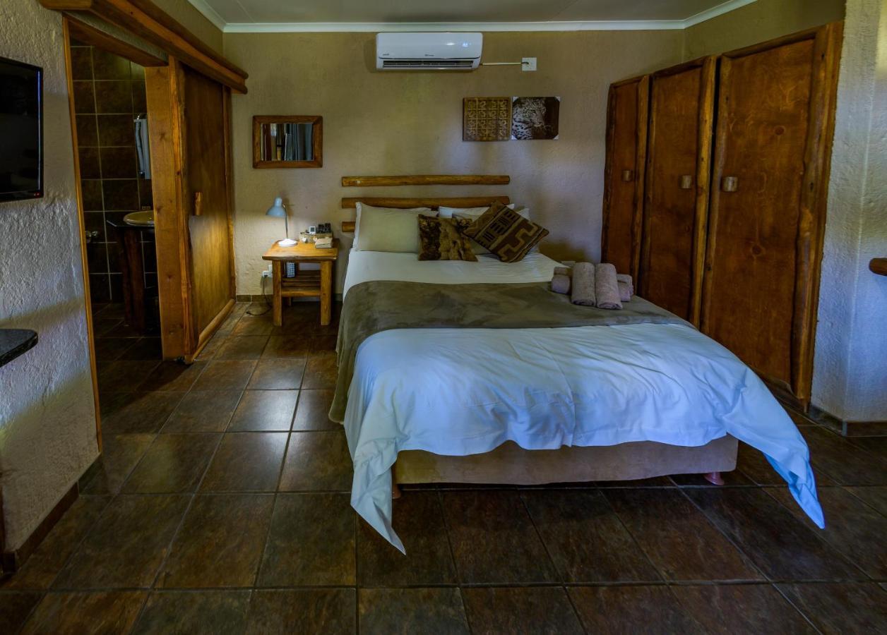 Country Lodge Upington Extérieur photo