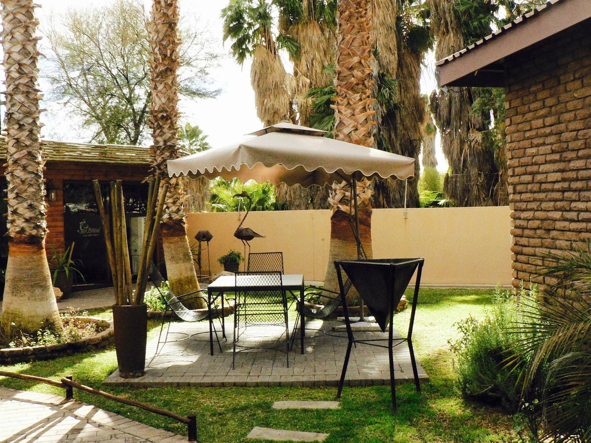 Country Lodge Upington Extérieur photo
