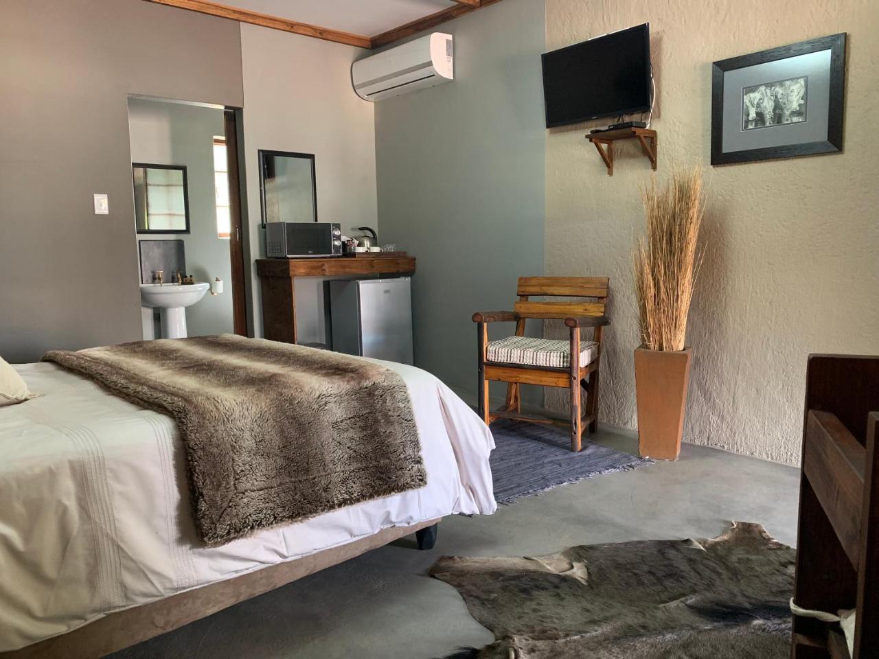 Country Lodge Upington Extérieur photo