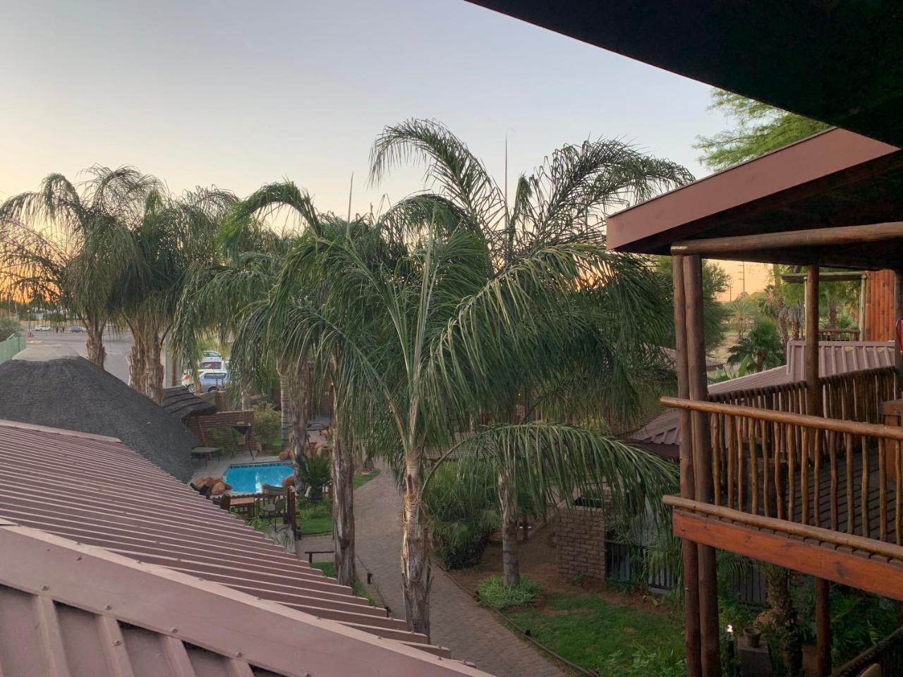 Country Lodge Upington Extérieur photo
