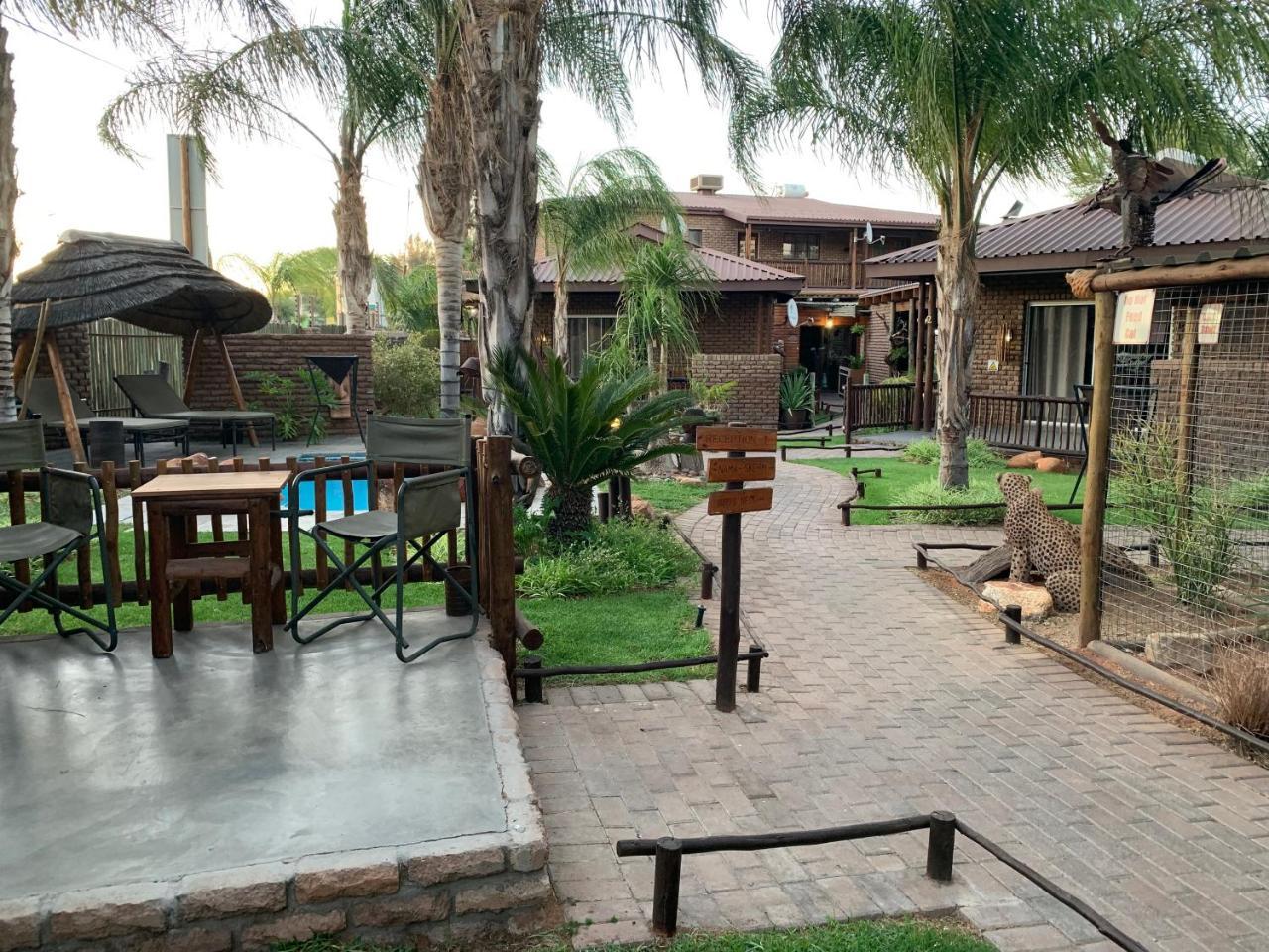 Country Lodge Upington Extérieur photo