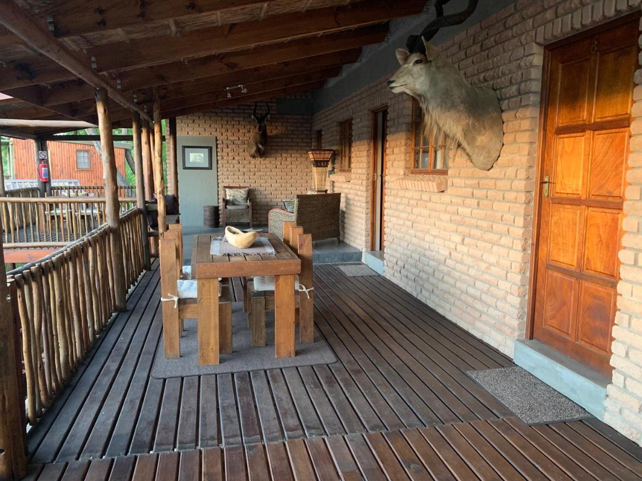 Country Lodge Upington Extérieur photo