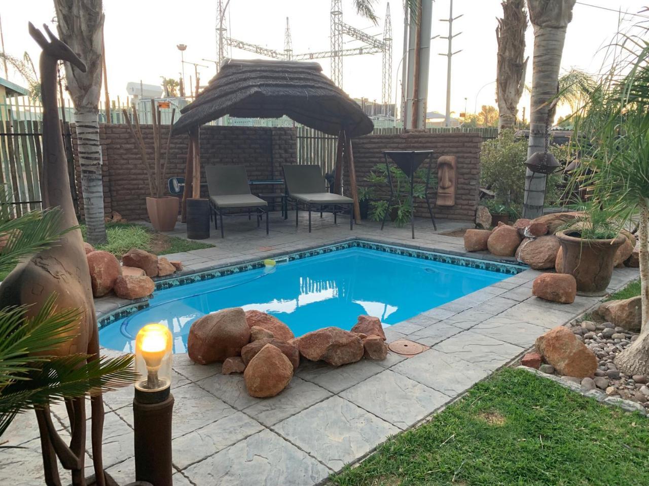 Country Lodge Upington Extérieur photo