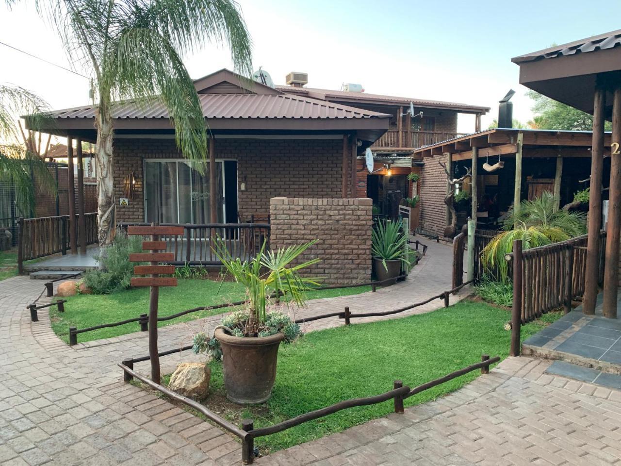 Country Lodge Upington Extérieur photo