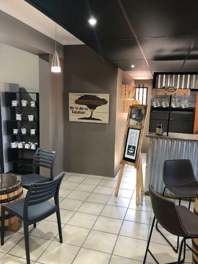 Country Lodge Upington Extérieur photo