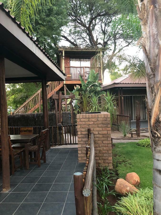 Country Lodge Upington Extérieur photo