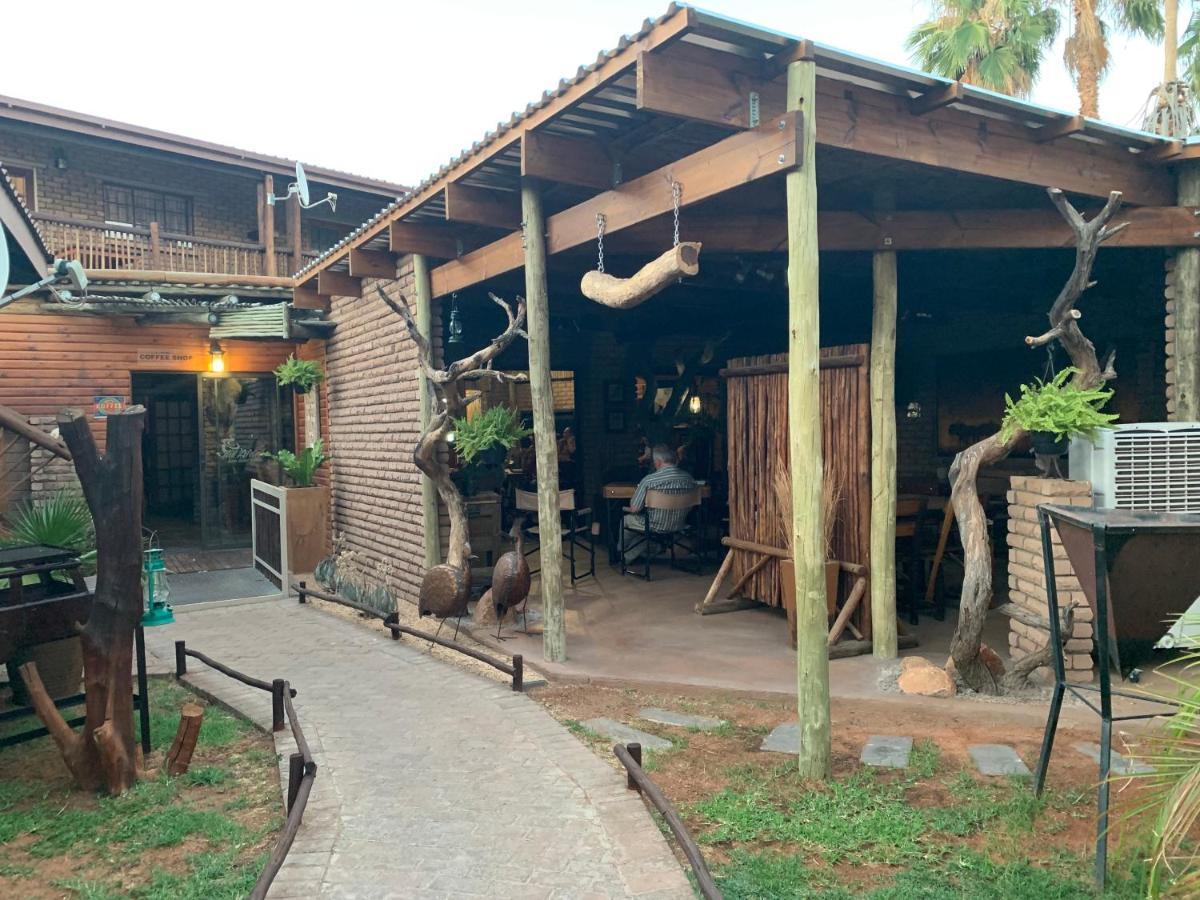 Country Lodge Upington Extérieur photo