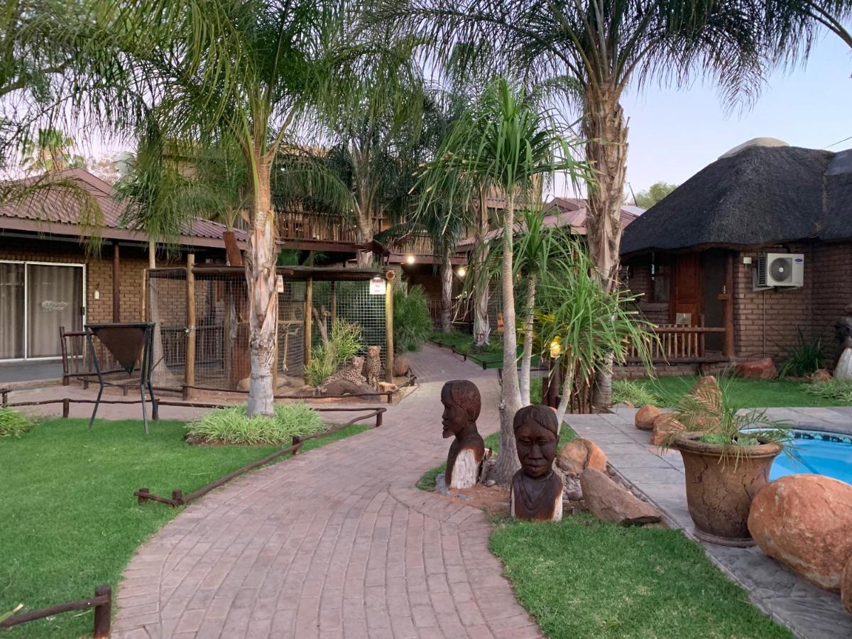 Country Lodge Upington Extérieur photo